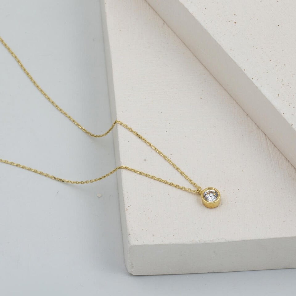 Tek Taşlı Sarı Altın Kolye