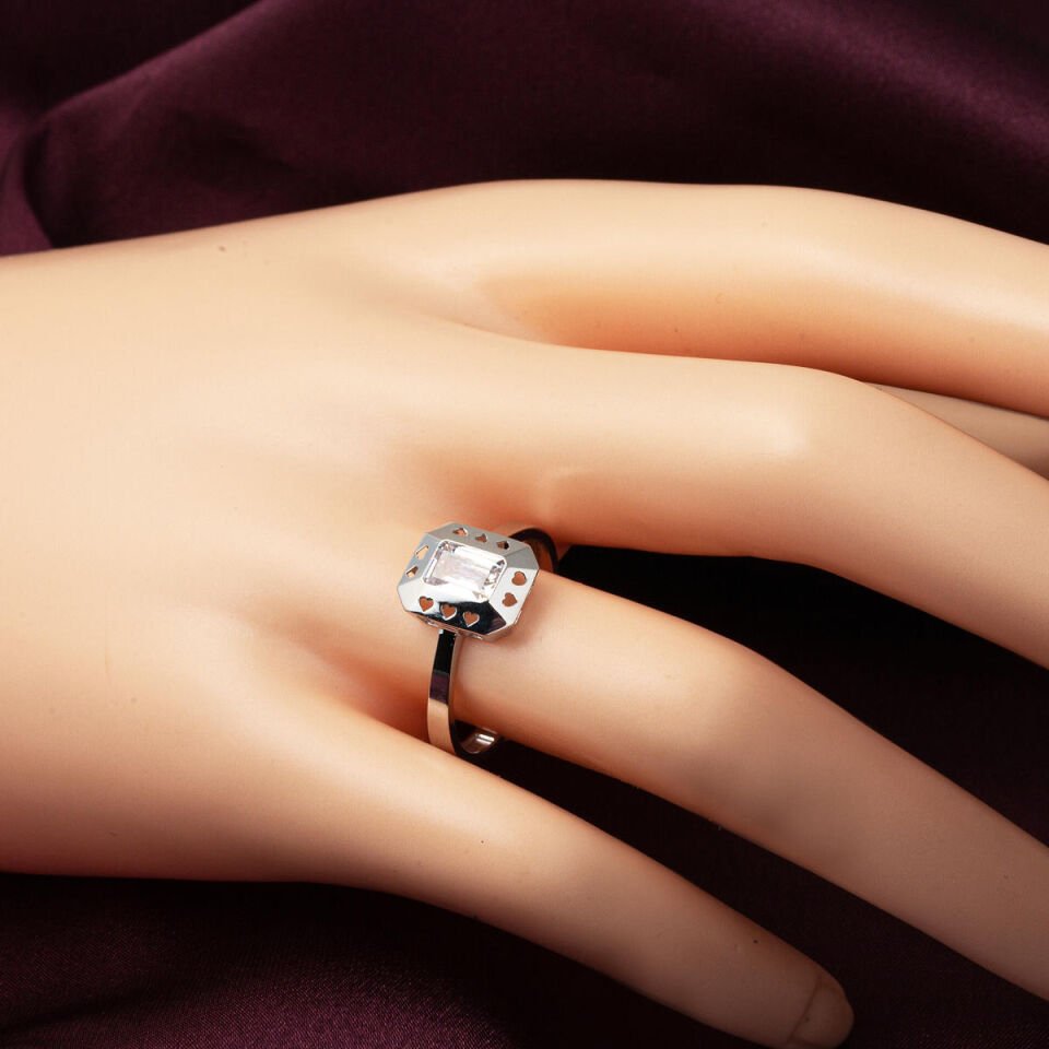 Baget Taşlı Kalpli Beyaz Altın Yüzük