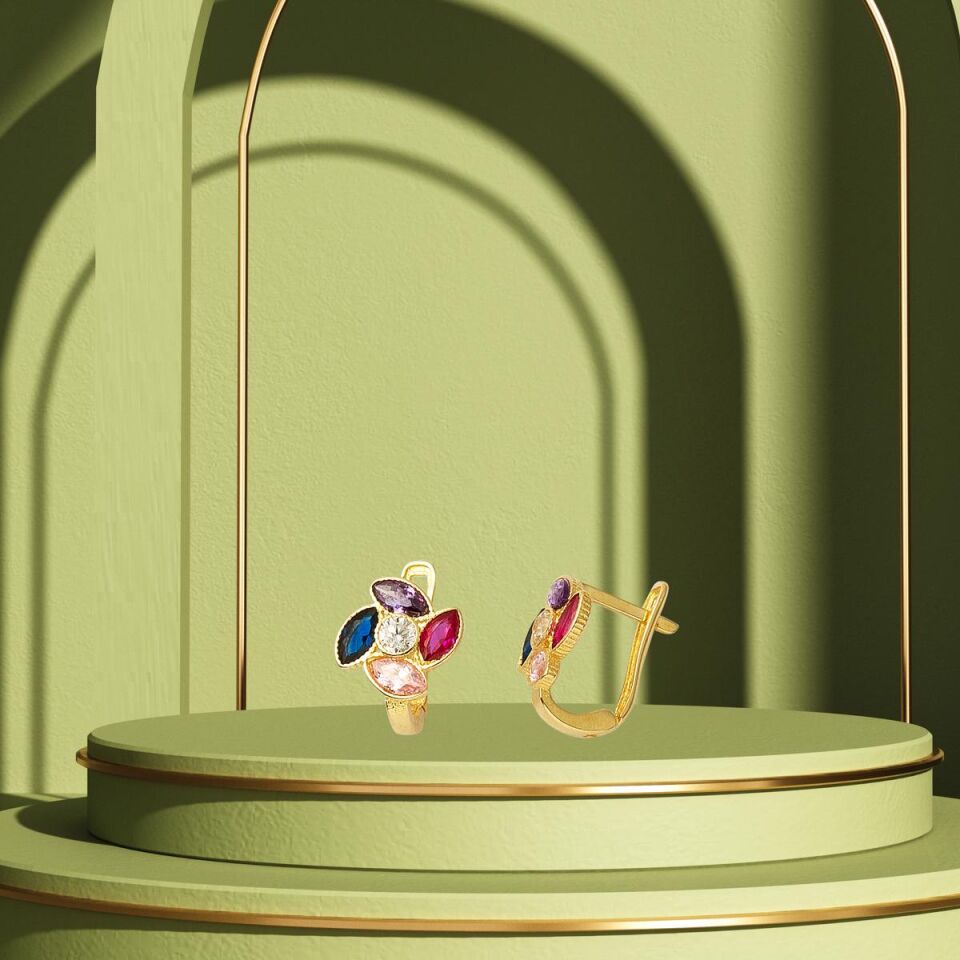 Rüzgârgülü Altın Çocuk Küpesi