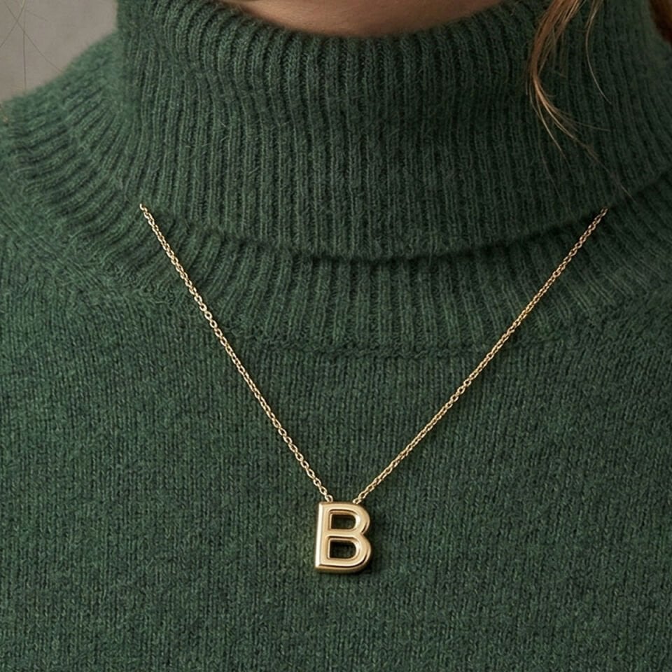 Balon B Harfi Zincirli Altın Kolye