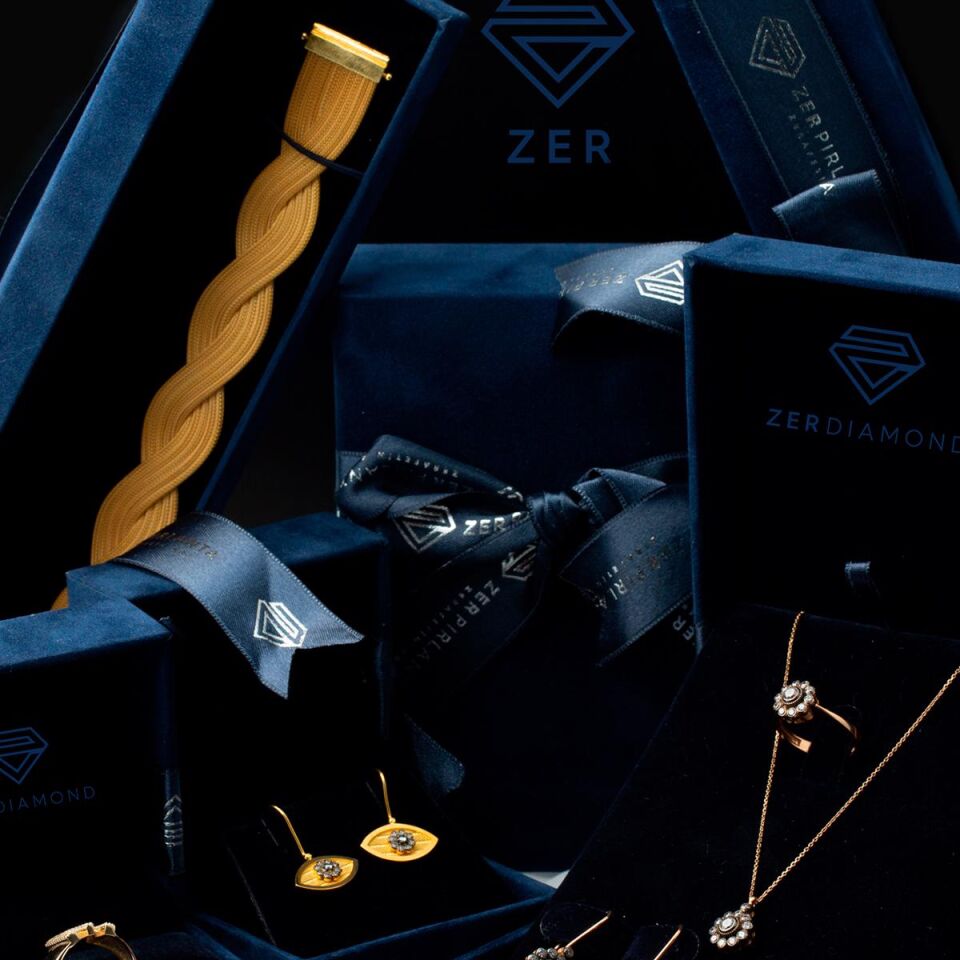 Zer 0,32 ct Üçlü Elmas Takı Seti