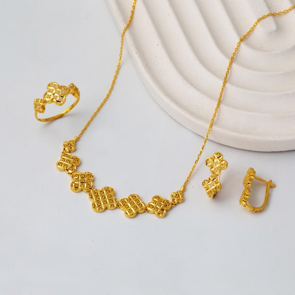 Papatya Sarmaşık 22 Ayar Altın Takı Seti