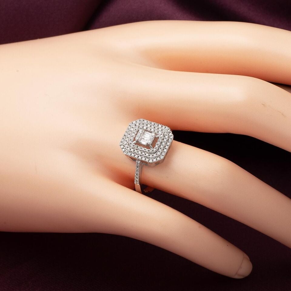 0,43 ct Baget Pırlanta Yüzük