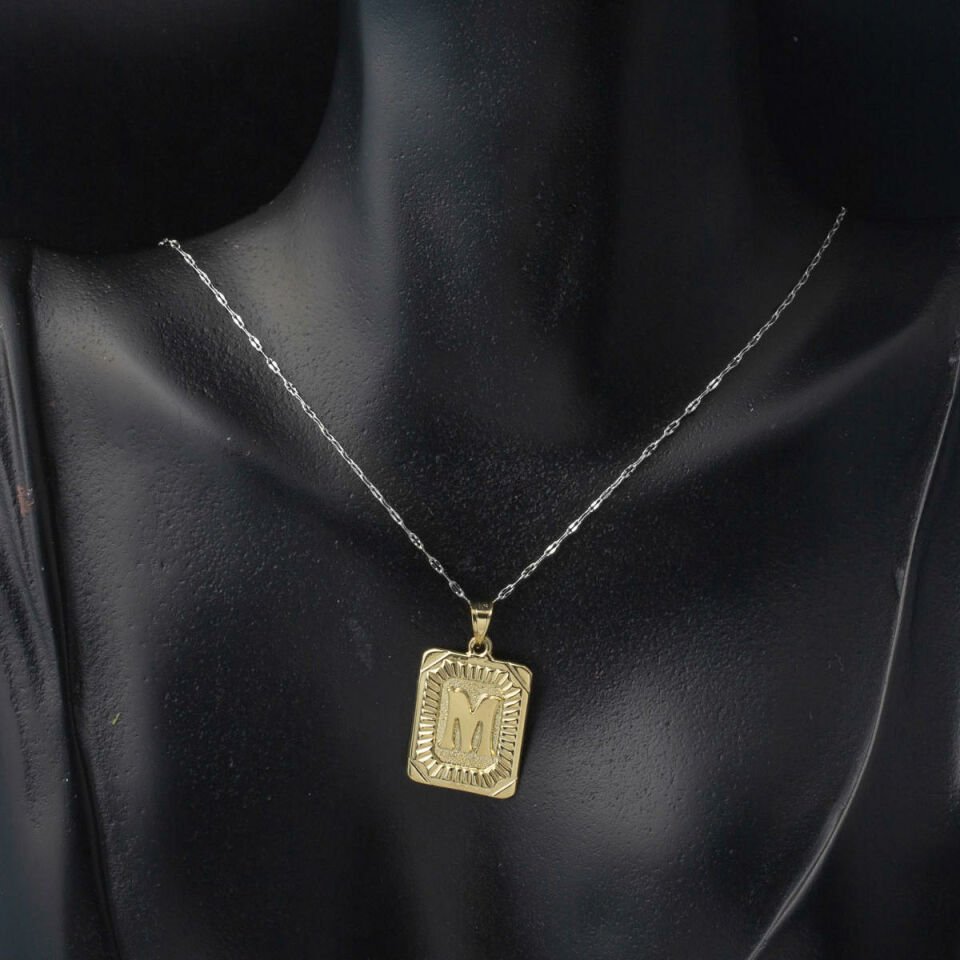 Kare Altın Plakalı 14 Ayar M Harf Kolye Ucu