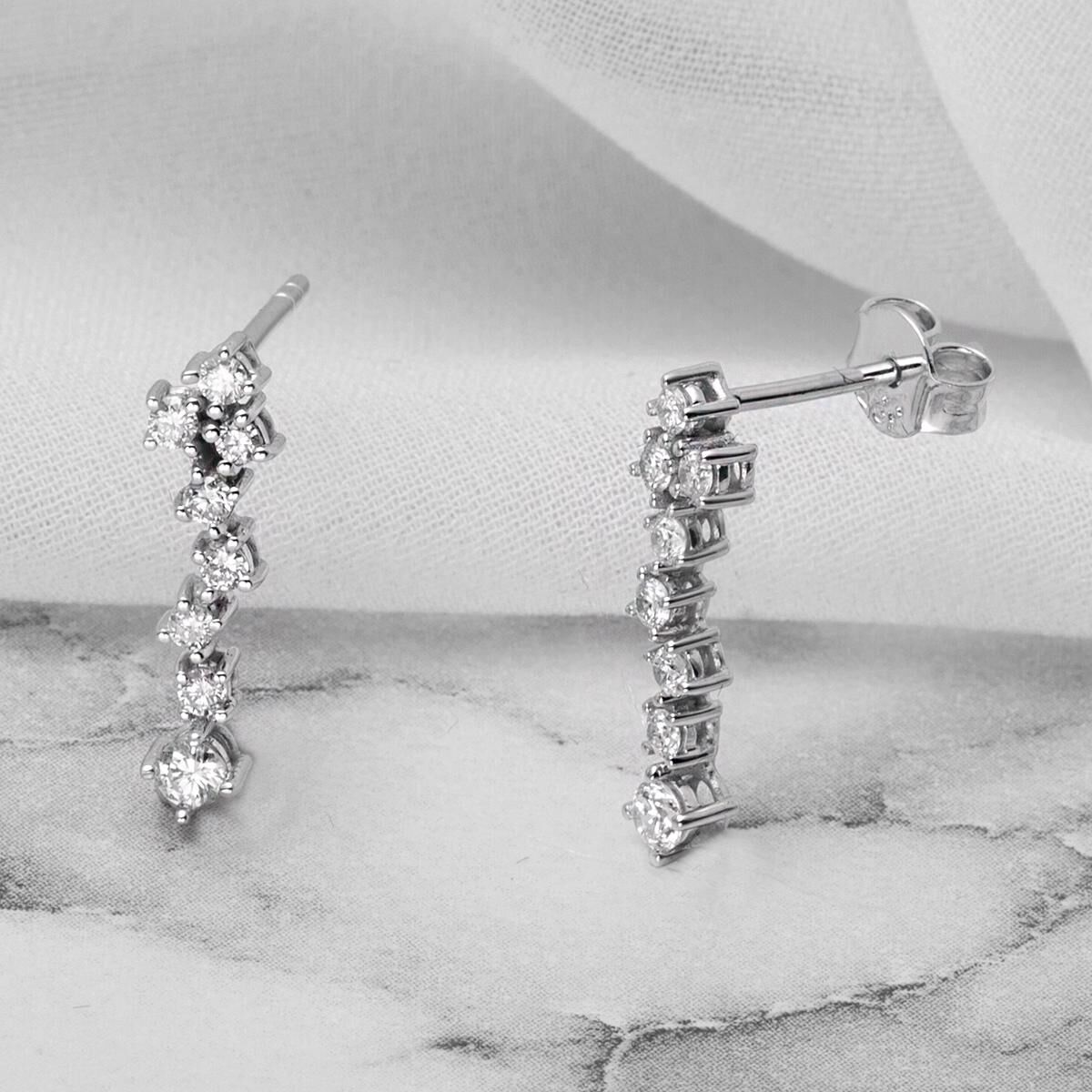 0,36 Karat Sarkıt Pırlanta Küpe