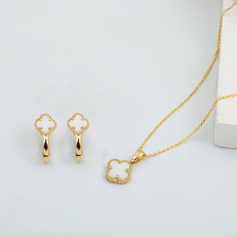 Sedef Taşlı Yonca 14 Ayar Altın Kolye Küpeli Set