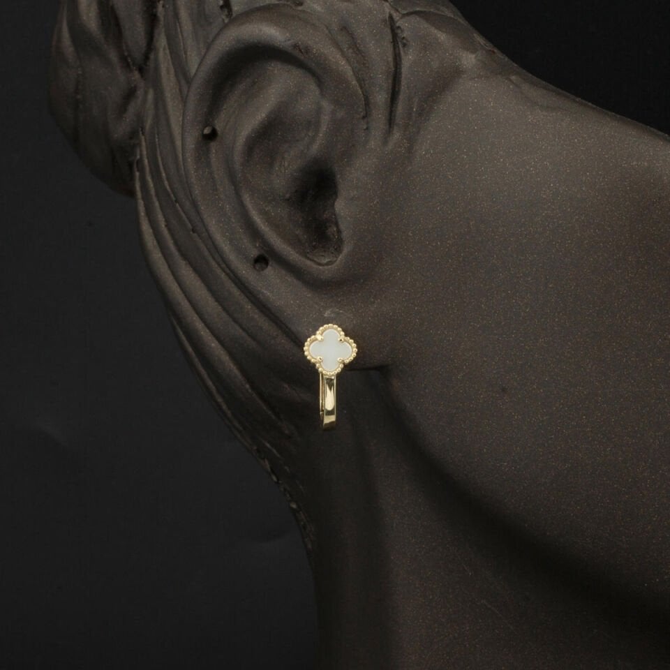 Sedef Taşlı Yonca 14 Ayar Altın Kolye Küpeli Set