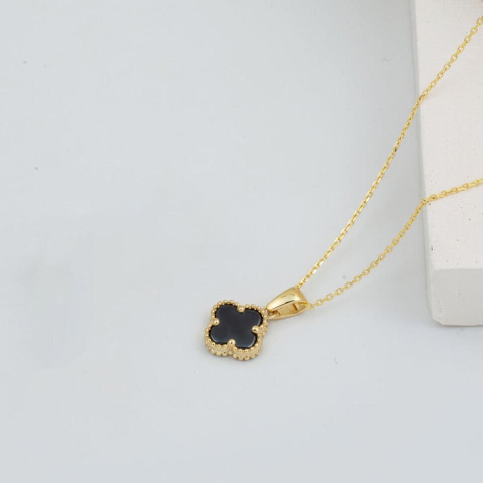 Oniks Taşlı Yonca 14 Ayar Altın Kolye