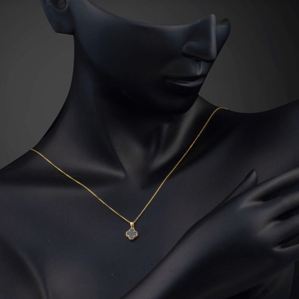 Oniks Taşlı Yonca 14 Ayar Altın Kolye