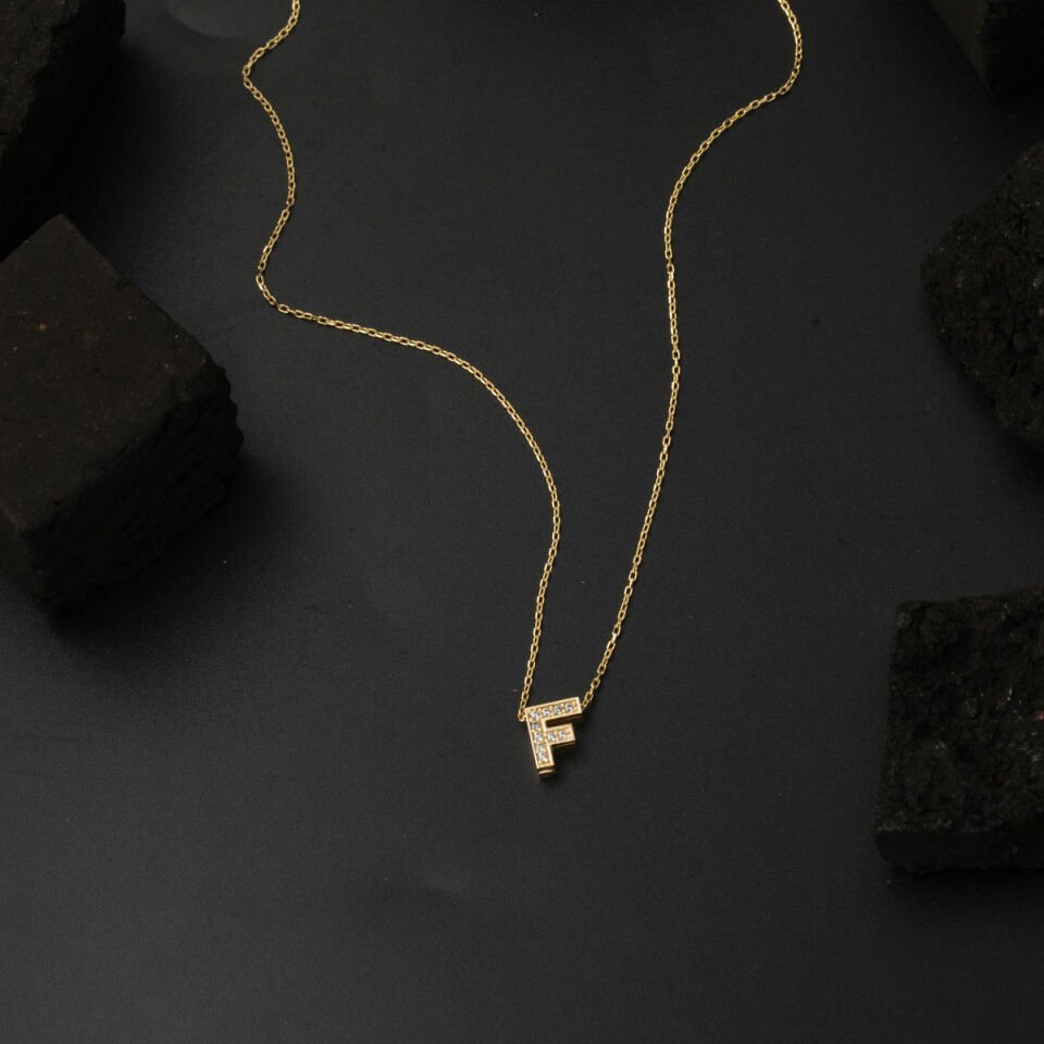 Taşlı F Harfli Minimal Altın Harf Kolye
