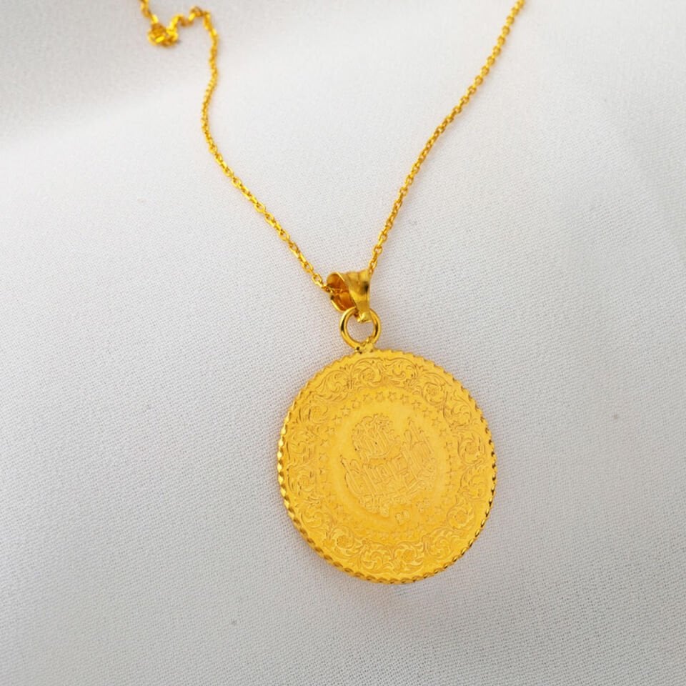 Tam Altınlı 22 Ayar Kolye