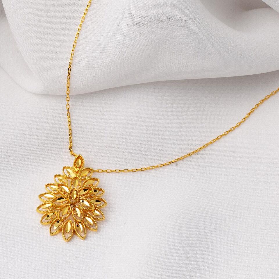 Yaprak 22 Ayar Altın Kolye