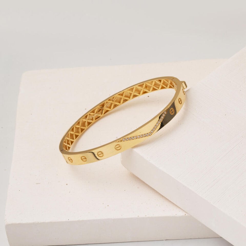 Kartiyer 14 Ayar Altın Kelepçe Bilezik