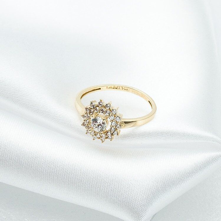 Papatya 14 Ayar Taşlı Altın Yüzük