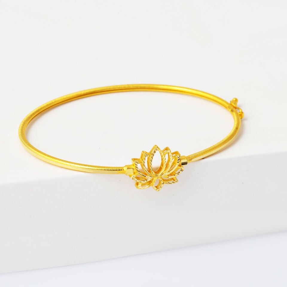 Lotus 14 Ayar Altın Ajda Kelepçe Bileklik