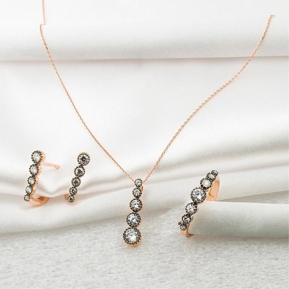 Elmas Montürlü 14 Ayar Rose Altın Takı Seti