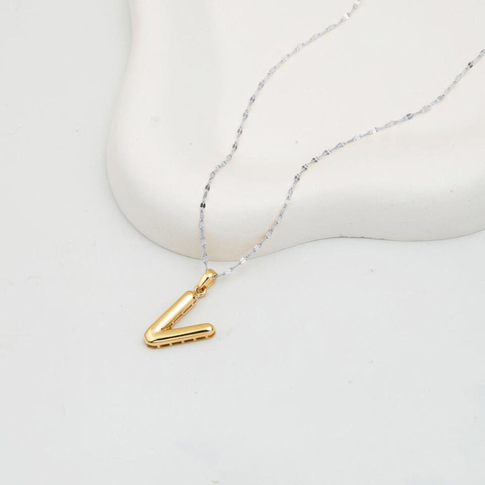 14 Ayar Altın Balon V Harfli Kolye Ucu