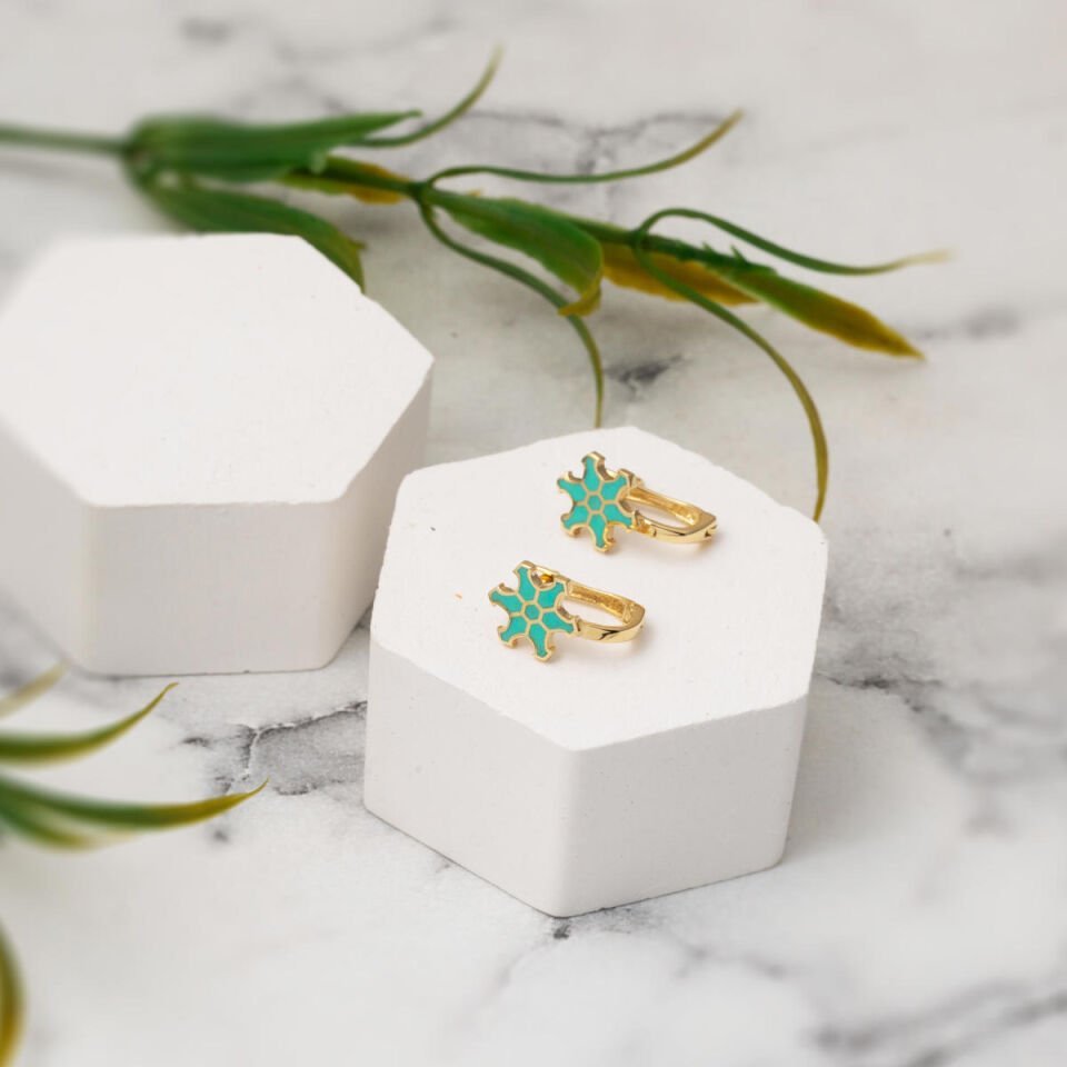 14 Ayar Altın Ninja Yıldızı Çocuk Küpesi