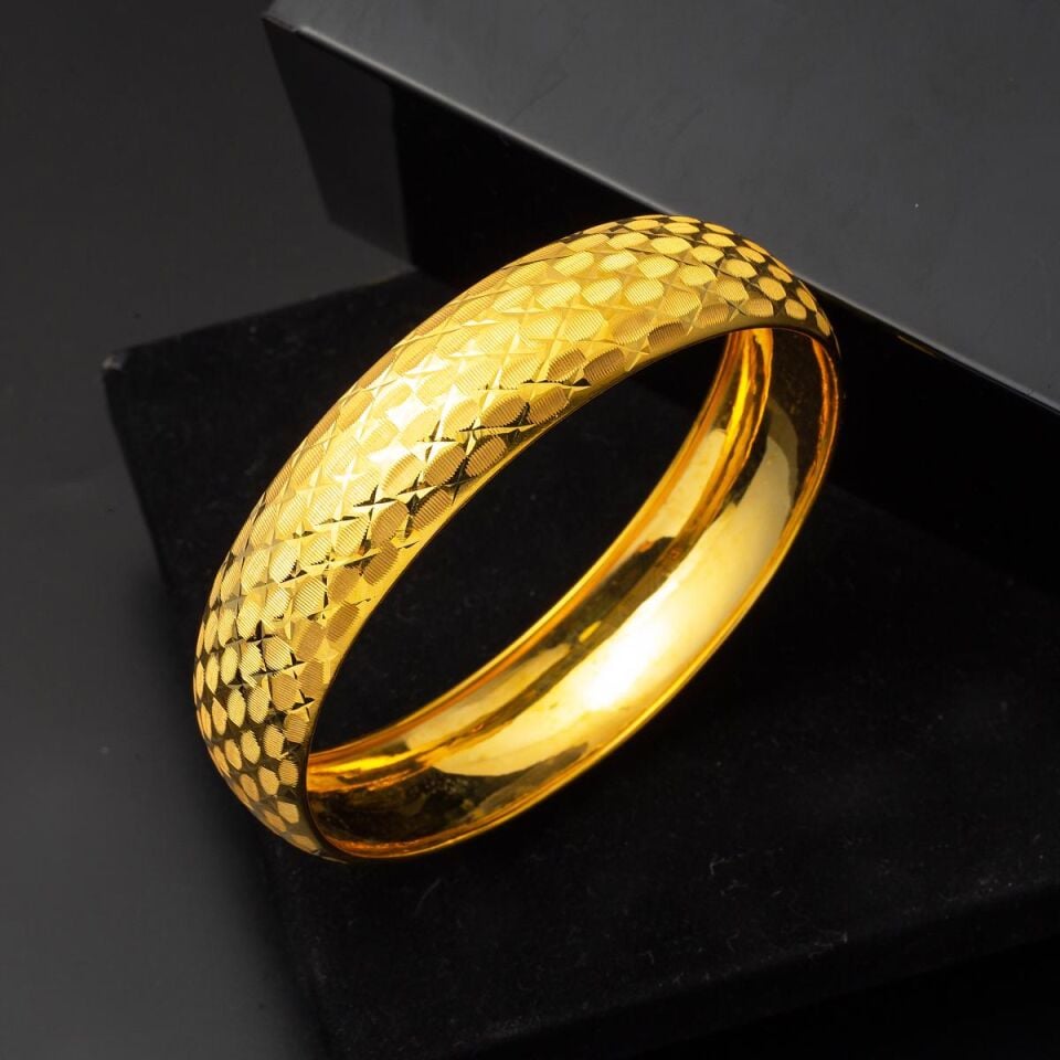 Yıldızlı 14 Ayar Altın Bilezik 11,00 Gr