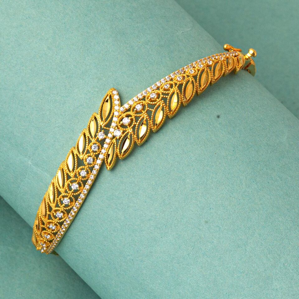 Yaprak 8 Ayar Altın Kelepçe Bilezik