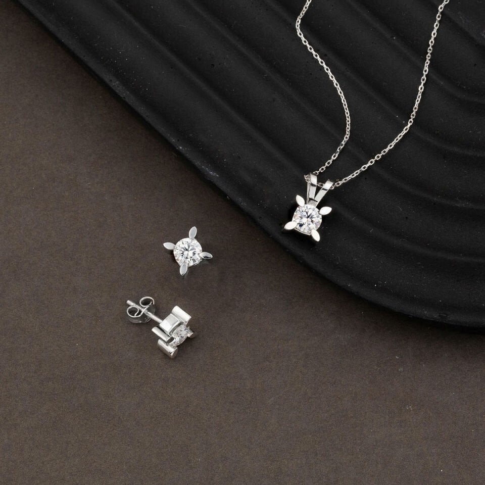 1,20 ct. Mozanit Altın Kolye Küpe Seti