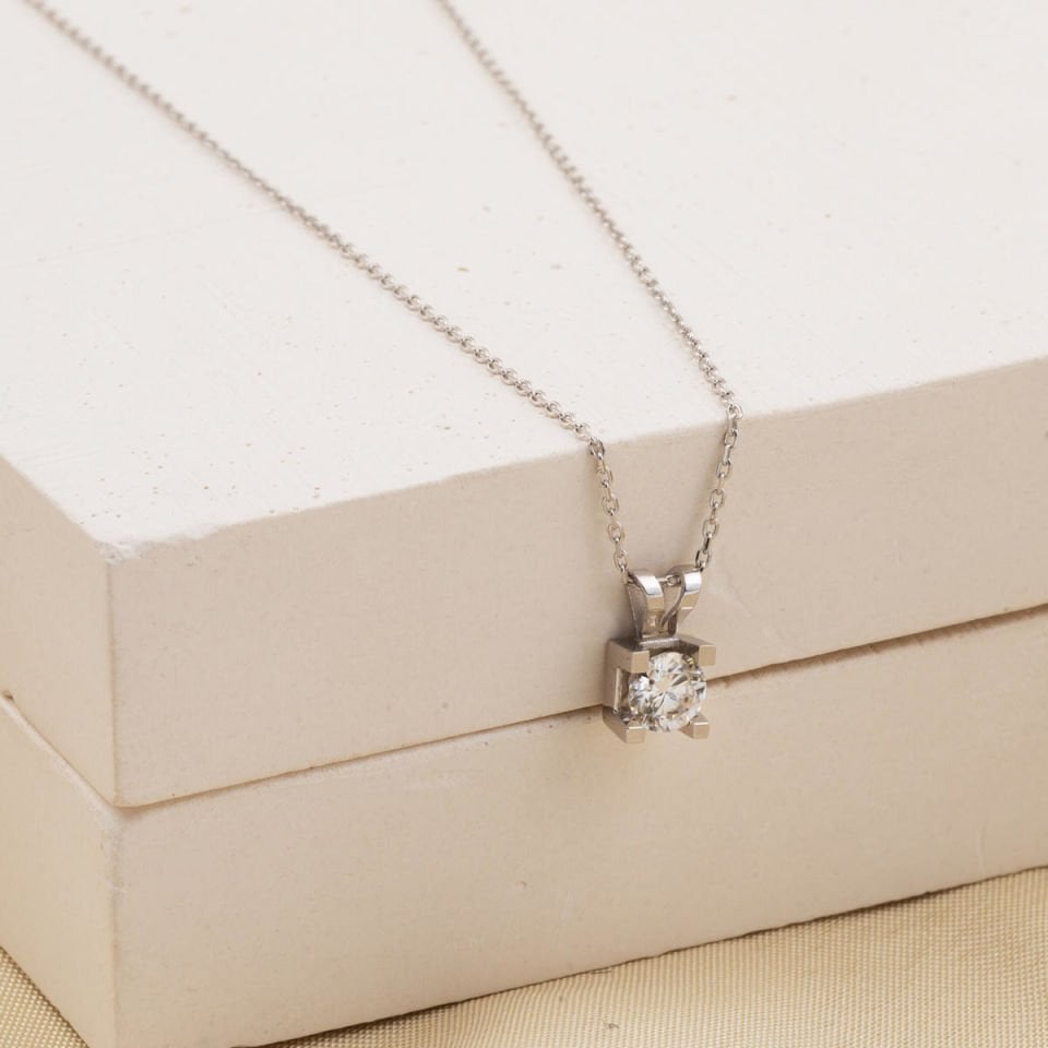 1,50 Karat Mozanit Tektaş Kolye Küpe Set