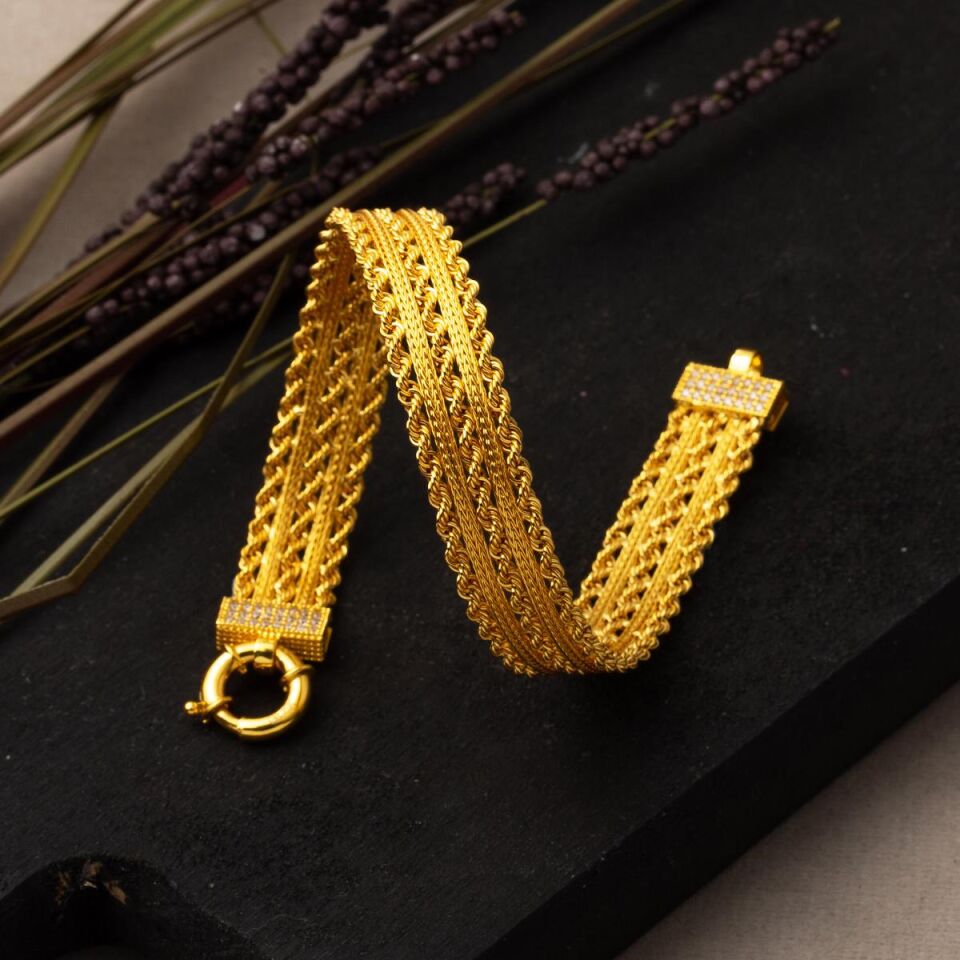 Gemici Kilitli Zincir Altın Bileklik