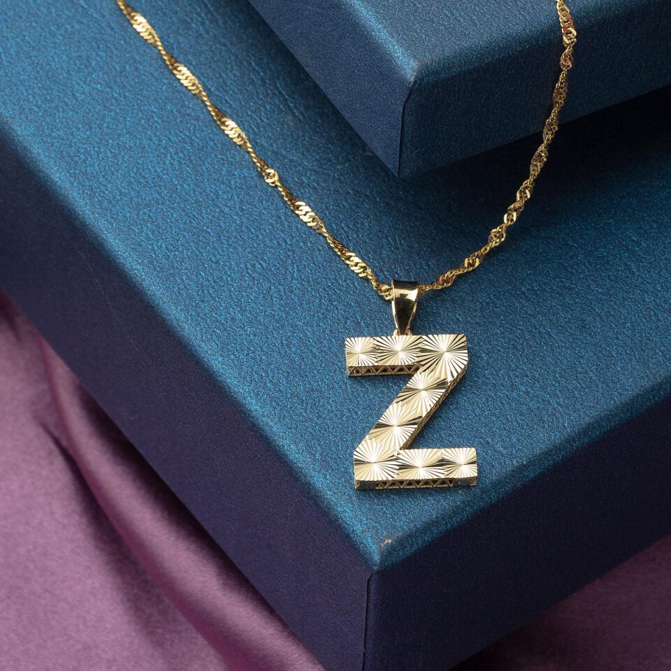 Z Harfi 3 Boyutlu Altın Kolye