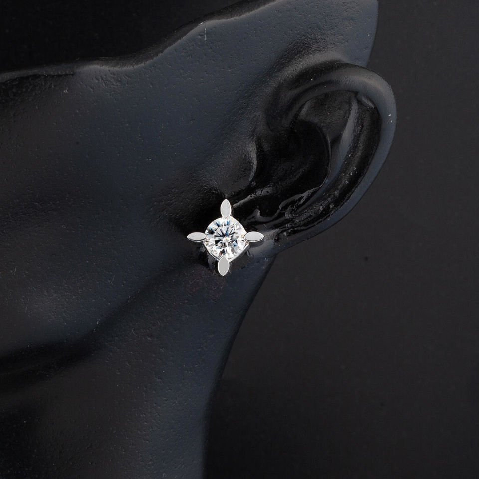 3 Karat Badem Tırnak Tektaş Mozanit Kolye Küpe Set