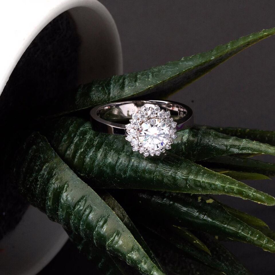 0.60 ct. Yakamoz Pırlanta Yüzük