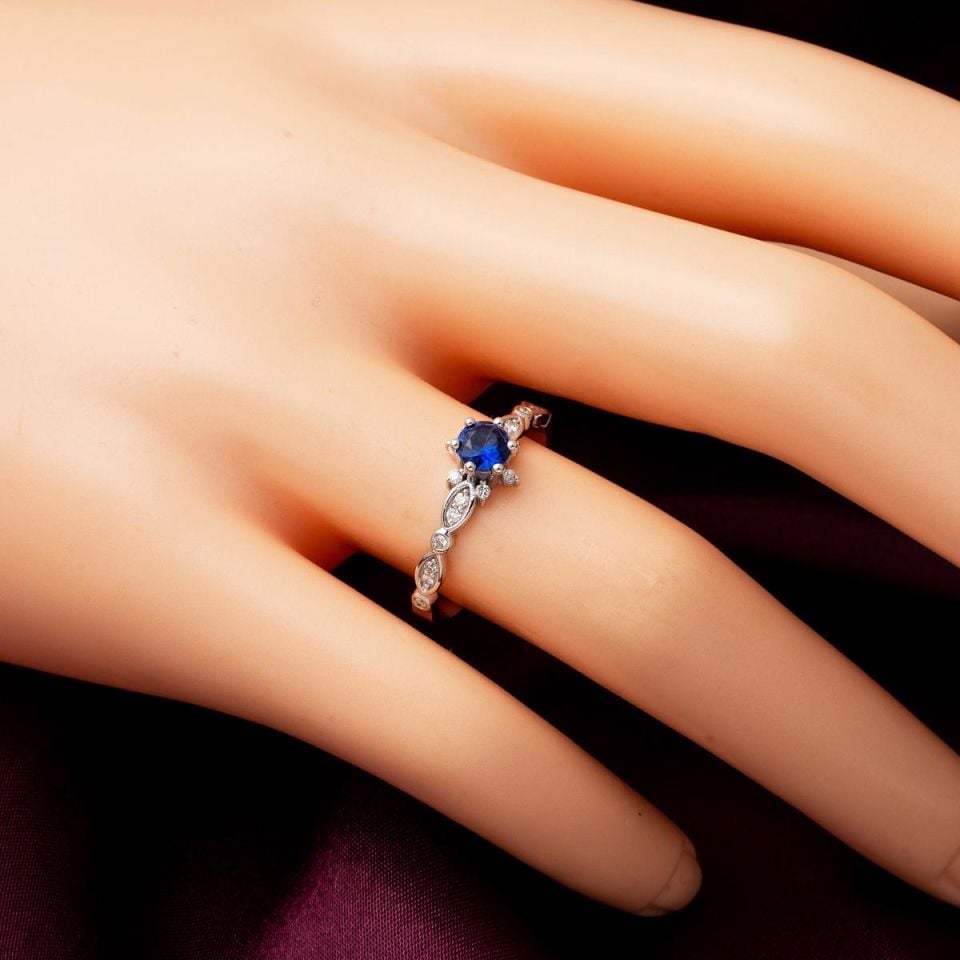 0,40 Ct. Safir Pırlantalı Yüzük