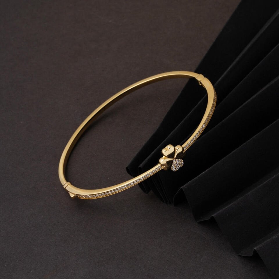 Yonca 14 Ayar Altın Kelepçe Bilezik