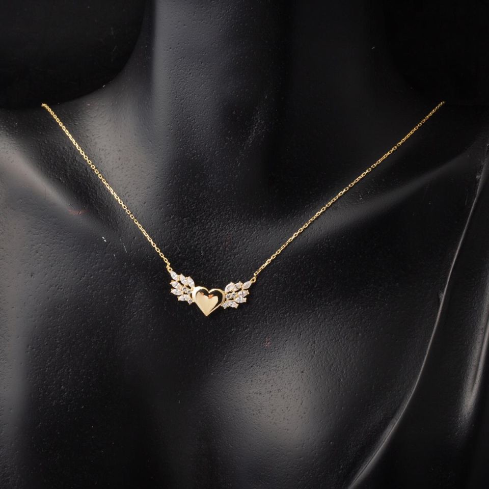 Minimal Tasarımlı Kalp Altın Kolye