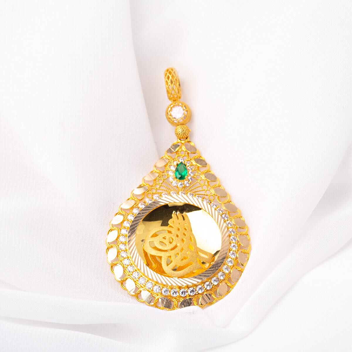 Favori Damla Tuğralı Altın Kolye Ucu