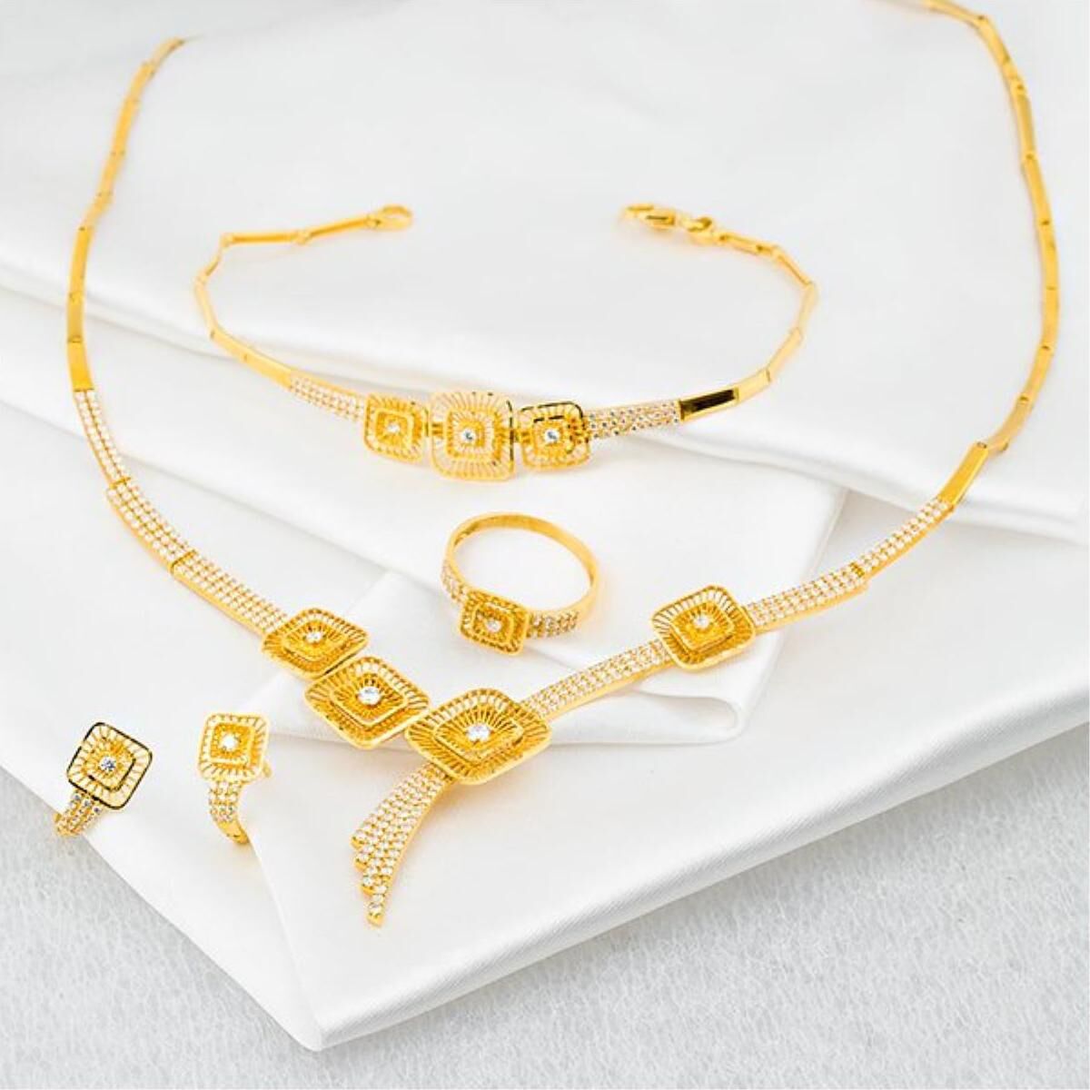 Label Jewelry 22 Ayar Altın Set