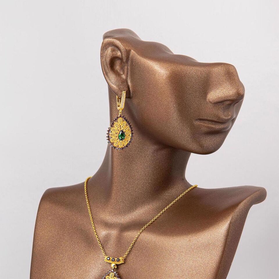 Yeşil Damla Taşlı Otantik Altın Küpe