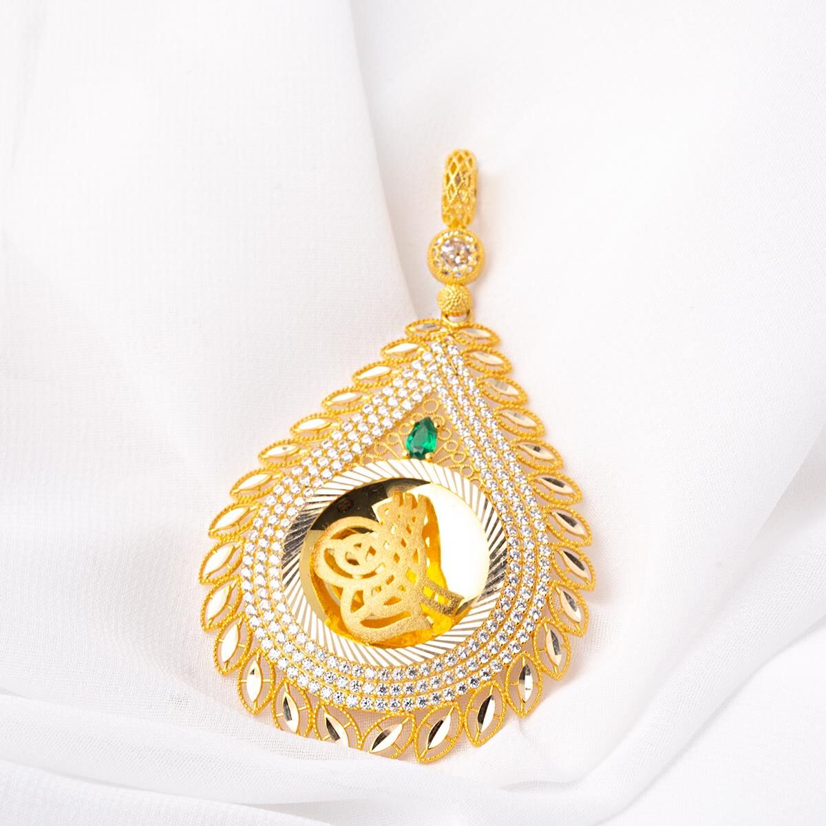 Favori Damla Tuğralı Altın Kolye Ucu