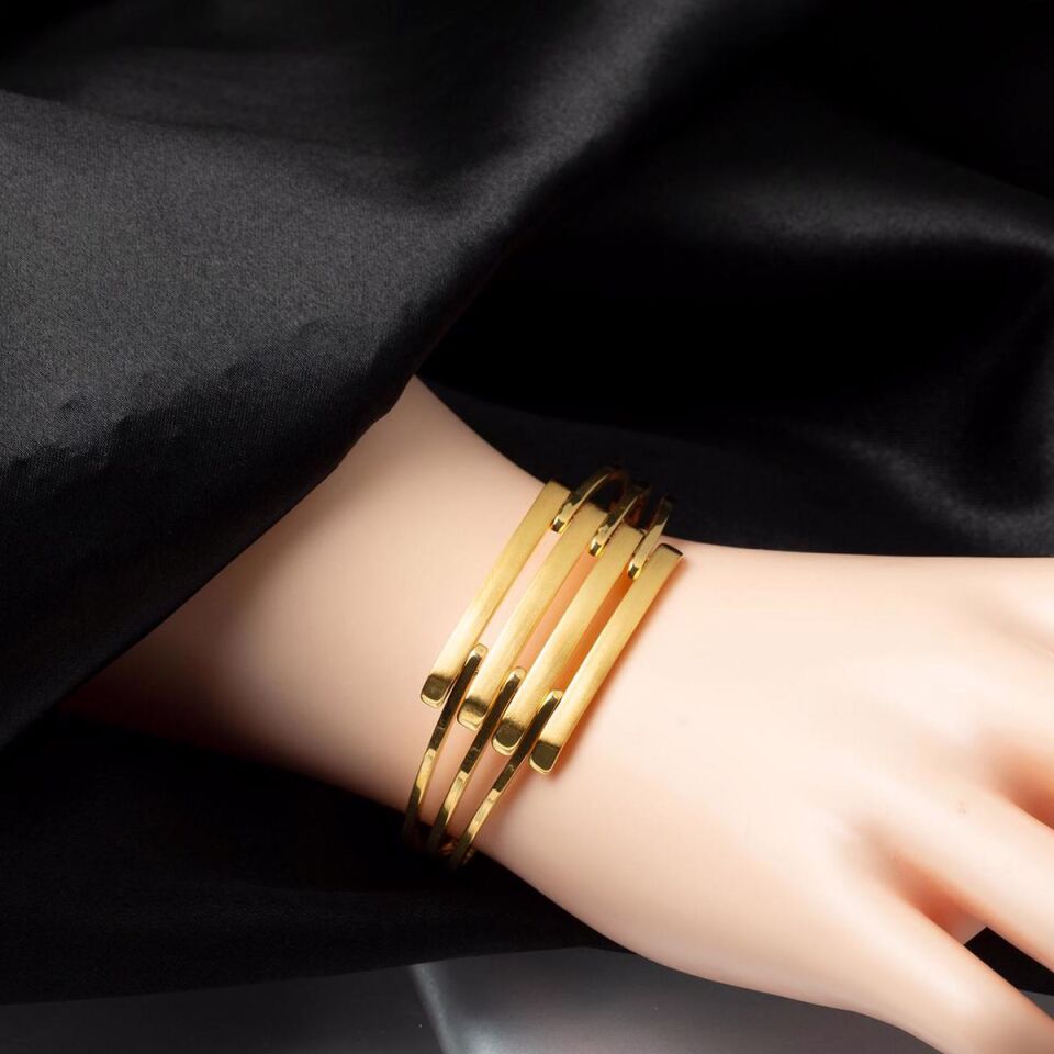 Dörtlü Kaburga Altın Kelepçe Bilezik