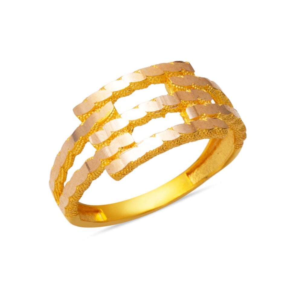 Üç Sıra Kaburga Burmalı Altın Yüzük