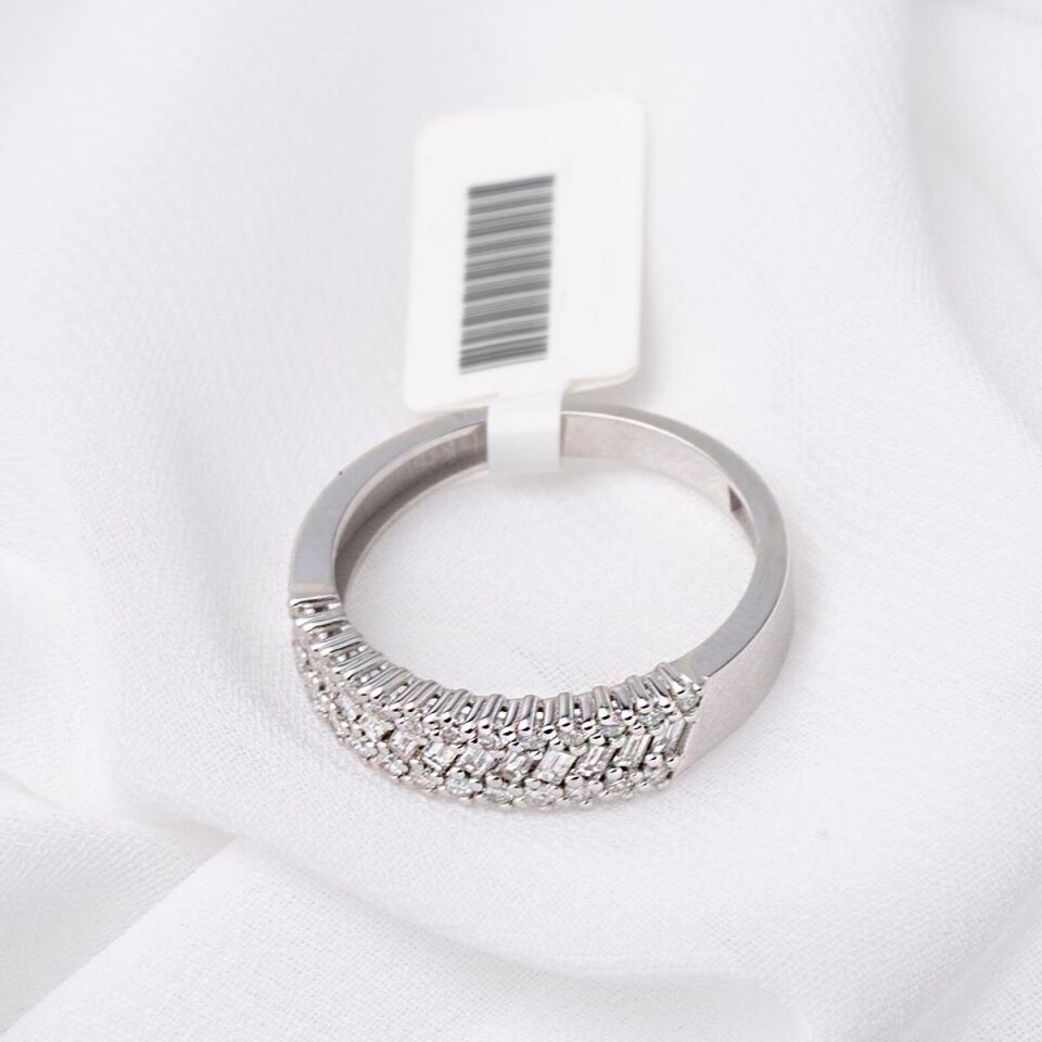 0,43 Karat Baget Yarımtur Pırlanta Yüzük