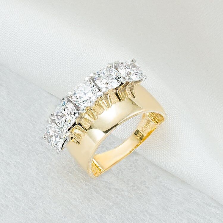 Klasik Alyanslı 5 Taş 14 Ayar Altın Yüzük