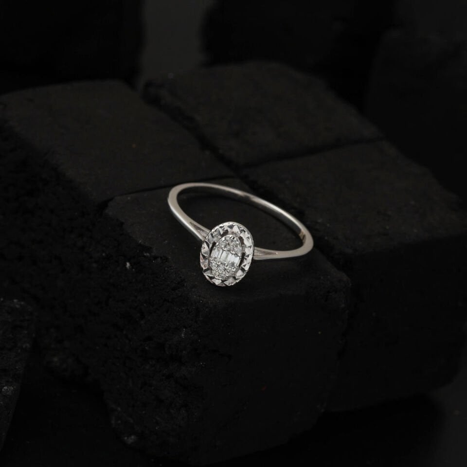 0,10 Karat Baget Pırlanta Yüzük