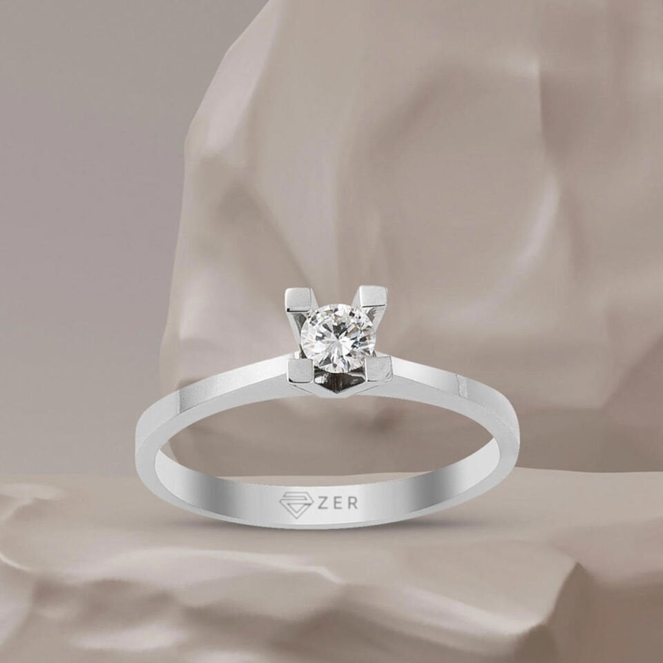 0,25 ct. Karat Tektaş Pırlanta Yüzük