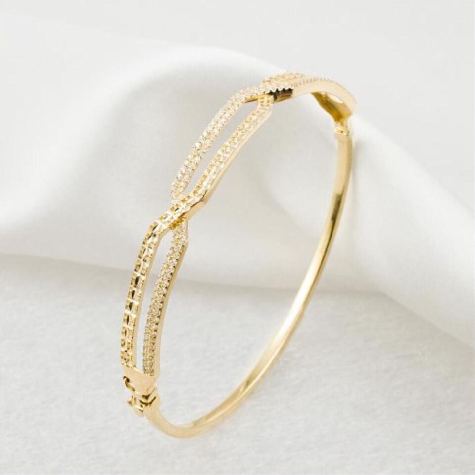 Favori Gold Taşlı 14 Ayar Altın Bilezik