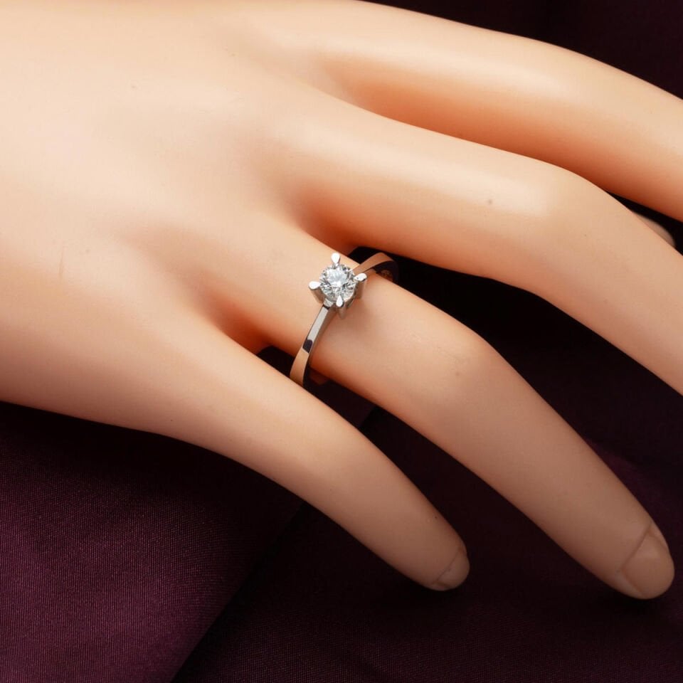 0,10 ct. Katlı Model Tektaş Pırlanta Yüzük