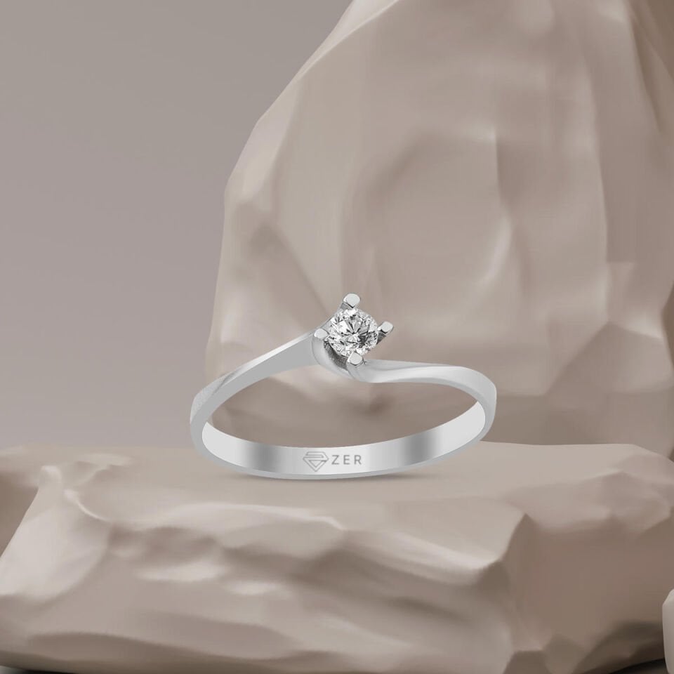 0,14 Karat Mevlana Model Tektaş Pırlanta Yüzük