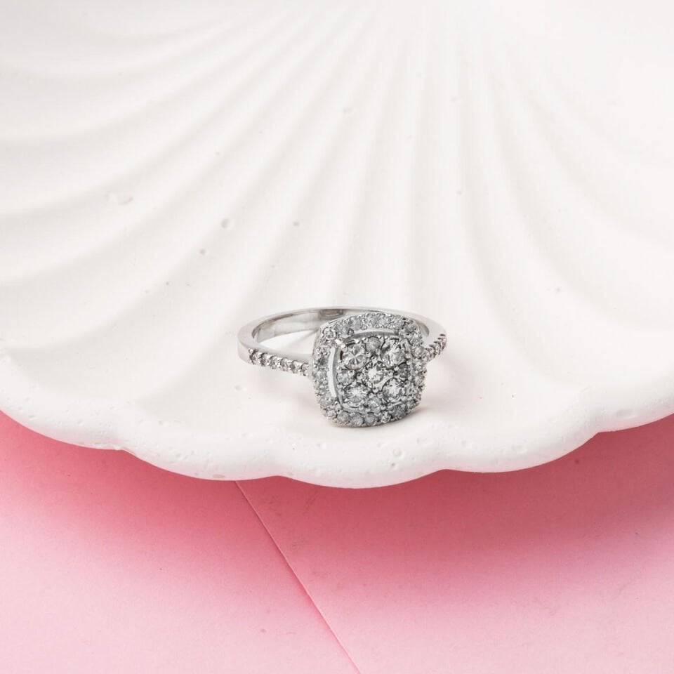 0,60 ct. Coronet Baget Pırlanta Yüzük