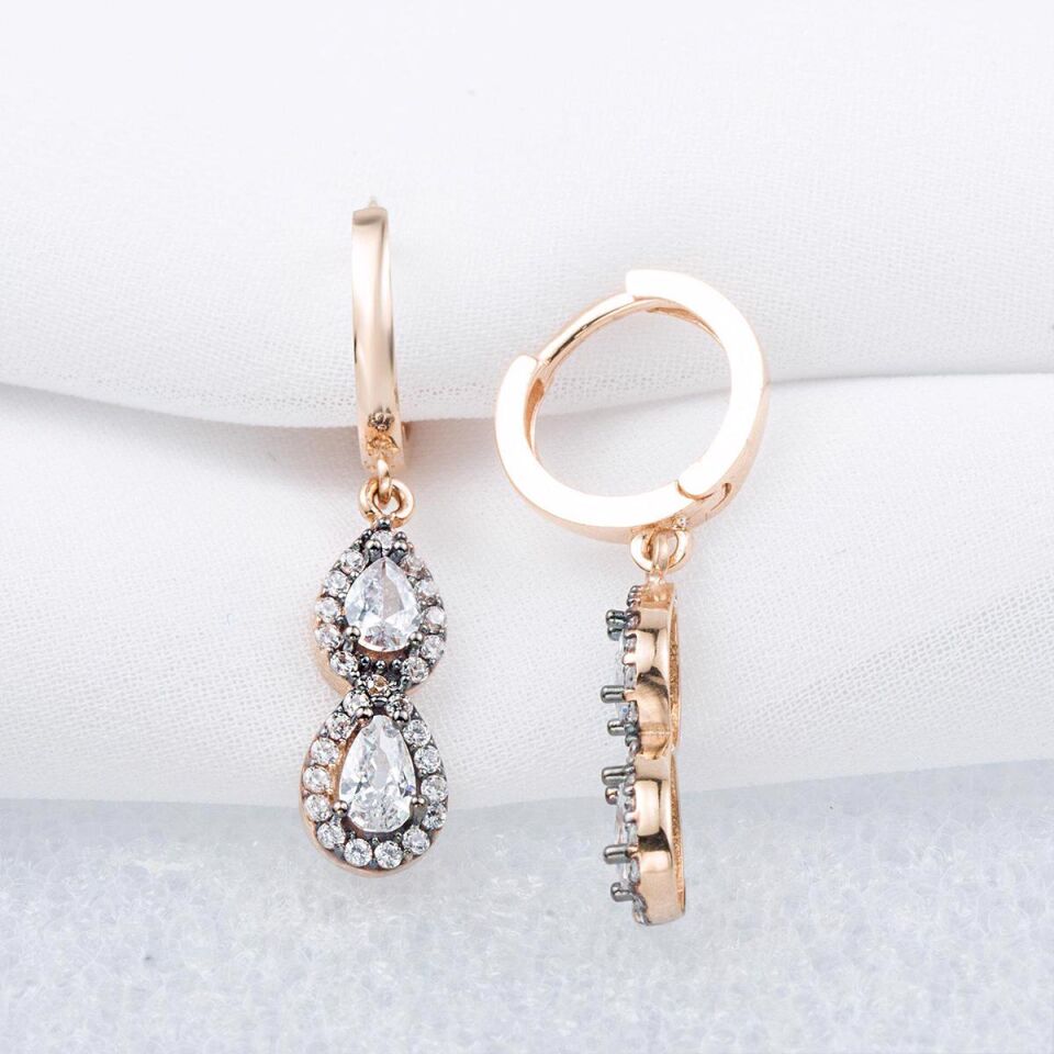 Elmas Montürlü 14 Ayar Altın Küpe