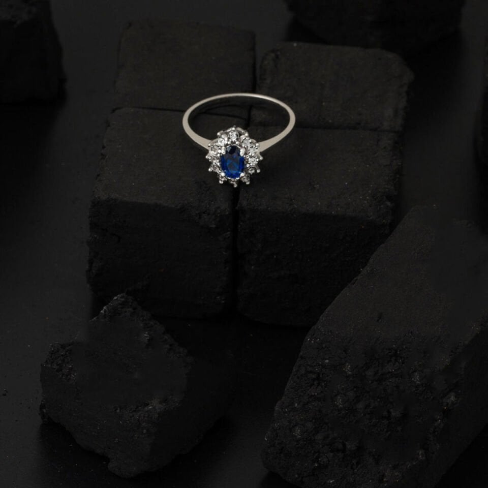 0,60 ct. Safir 0,05 ct. Pırlanta Yüzük