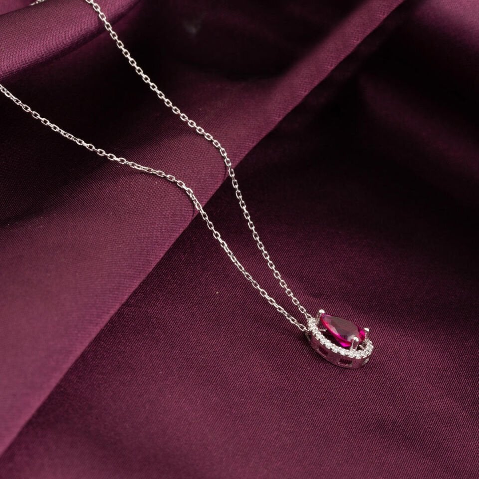 14 Ayar 0,90 ct. Yakut 0,10 ct Pırlanta Kolye